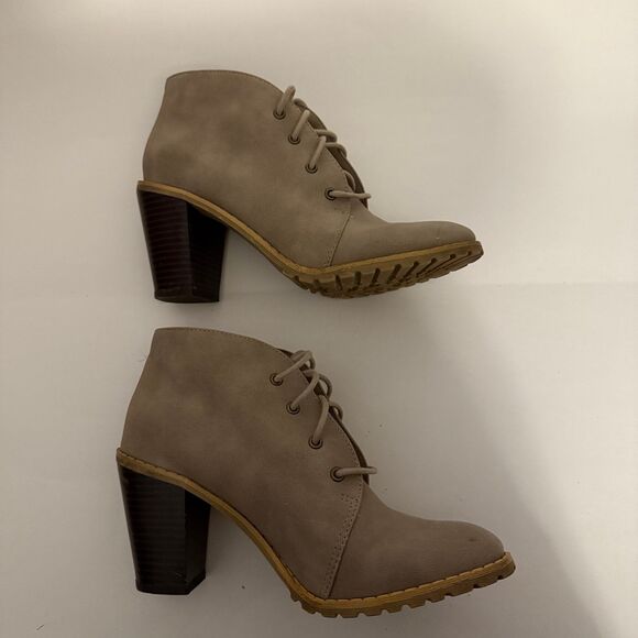 Restricted Taupe Lace-Up Ankle Booties Block Heel Women's Size 6 - Picture 4 of 9
